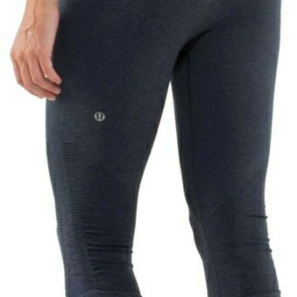 Lululemon In The Flow Crop - Picture 2 of 8